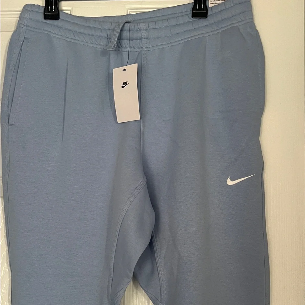 Nike Taper Fit Sweatpants - Picture 8 of 8